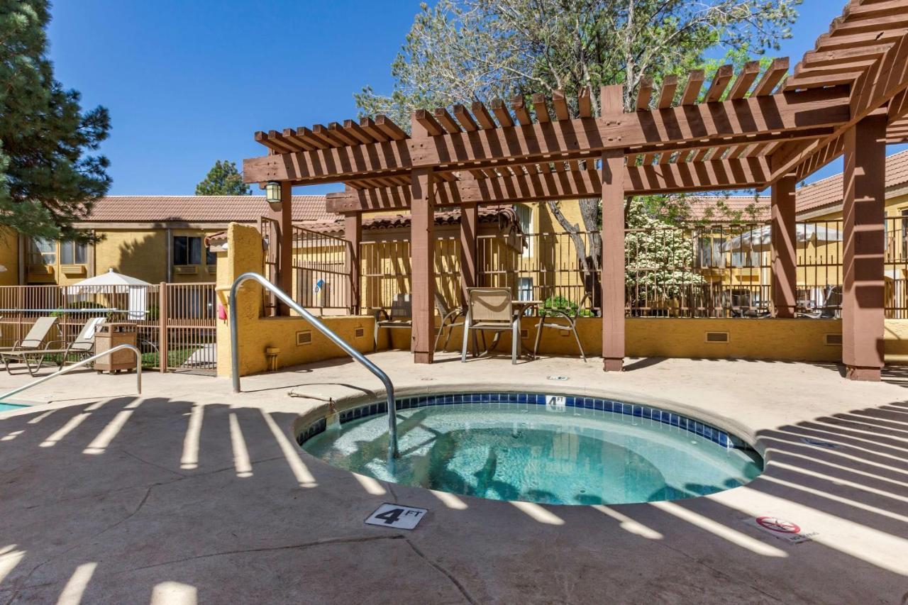 Best Western Airport Albuquerque Innsuites Hotel & Suites Exterior foto